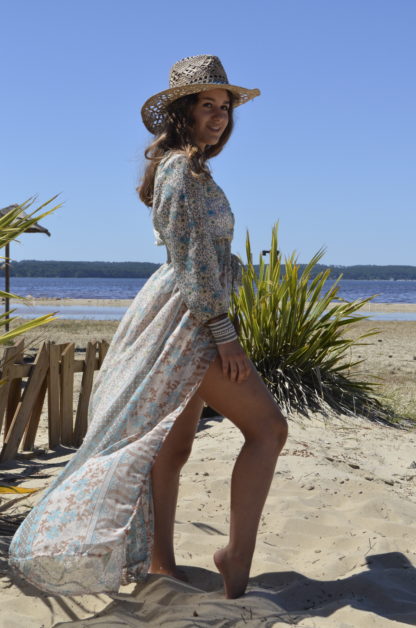 robe longue chemise femme style bohème sortie de plage boutonnée manches longues coloris fleuris en transparence vert bleu et autres effet liberty