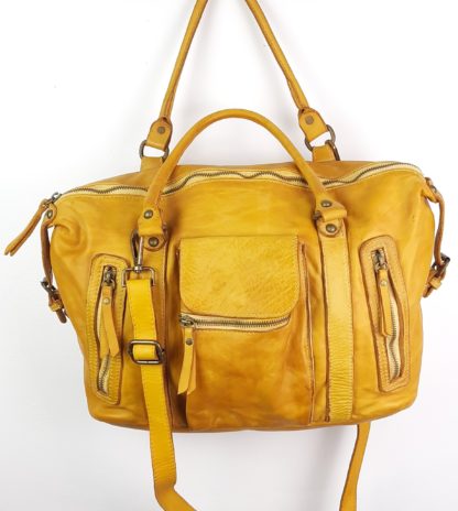 sac en cuir femme vintage coloris moutarde nombreux rangement et contenance d'un sac besace bandoulière amovible et ajustable