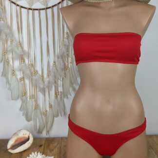 maillot de bain femme deux pièces coupe bikini brésilien haut bandeau lacet au dos pour ajuster et coussinet amovibles coloris rouge