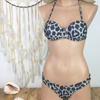 maillot de bain femme deux pièces forme bikini brésilien coloris léopard soutien gorge rembourré bas tanga bretelles amovibles en bandeau