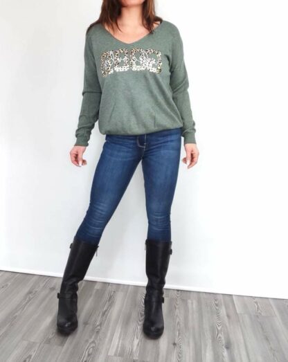 pull col v femme oversize good vibes only manches longues kaki encolure large forme loose