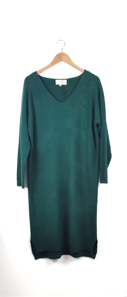 robe pull laine femme coupe midi manches longues encolure en v coloris green fendue sur les côtés