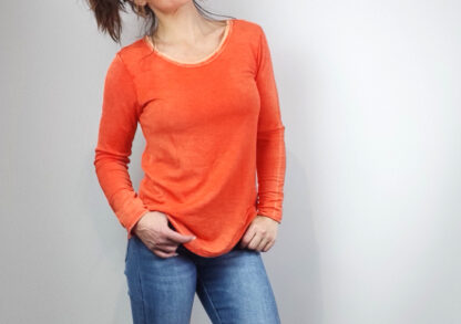 tee shirt manches longues femme coupe loose coloris orange peps porté oversize maille fine côtelée en coton