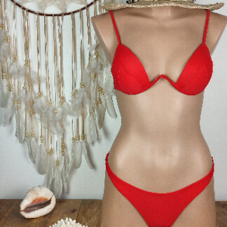 bikini brésilien femme coloris rouge maillot de bain femme deux pièces avec armatures bretelles réglables bas échancré