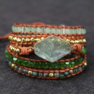 bracelet en pierres naturelles quartz vert brut bracelet wrap avec fil de maintien en cuir perles dorés et pierres de jade réglables sur 3 longueur fermé par un bouton en métal